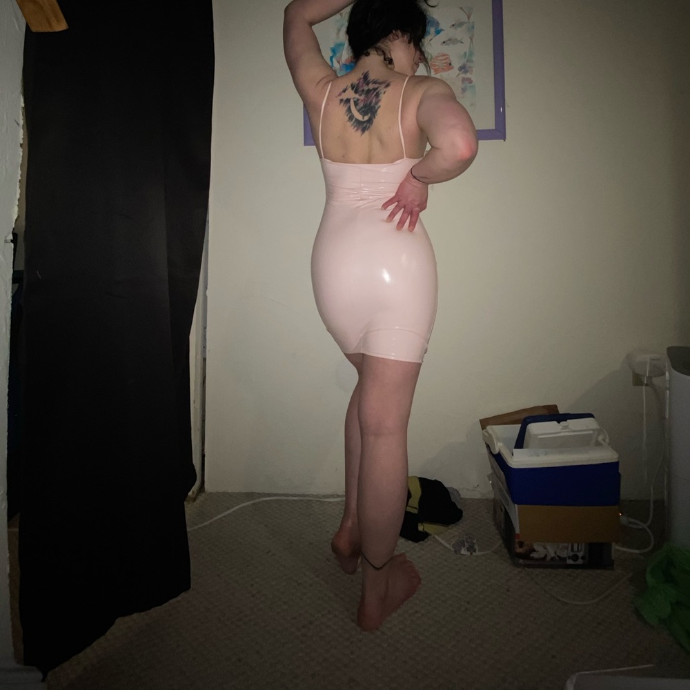 COPY - Soft pink latex bodycon dress